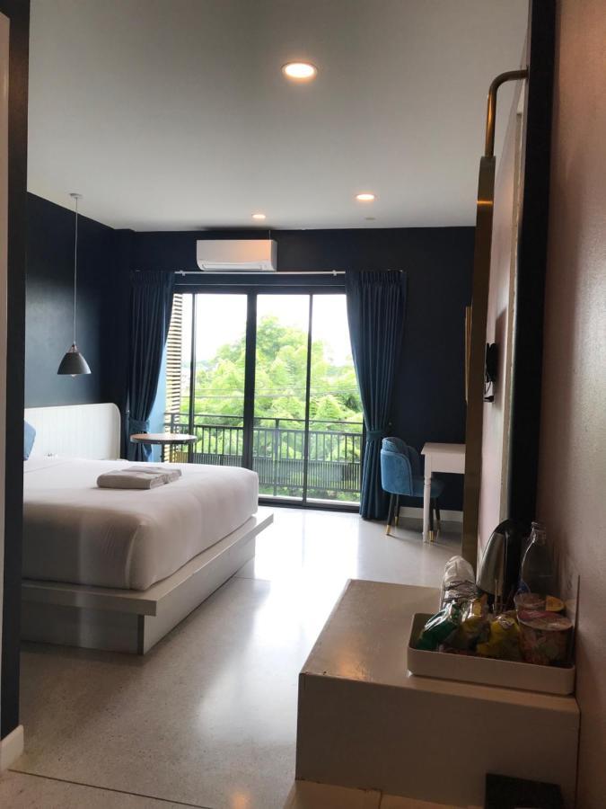 Mosstel Hotel Phitsanulok Bagian luar foto