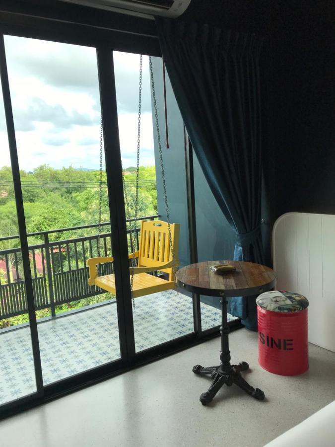 Mosstel Hotel Phitsanulok Bagian luar foto