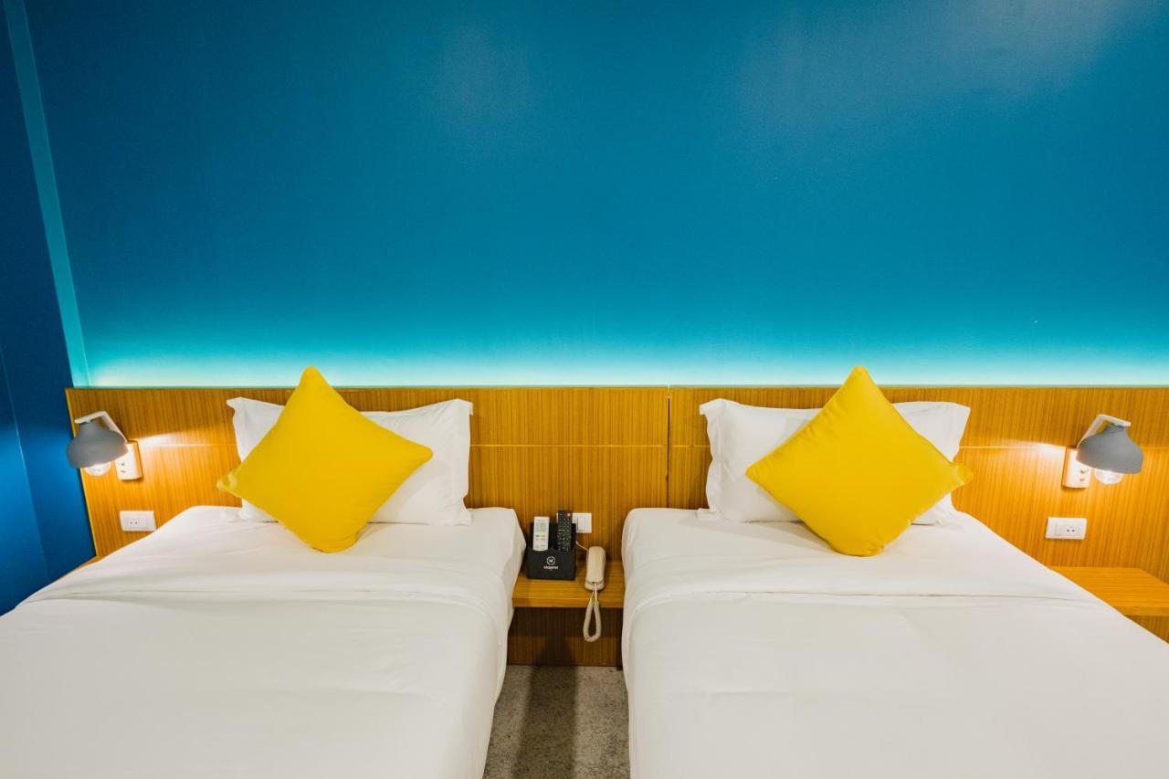 Mosstel Hotel Phitsanulok Bagian luar foto