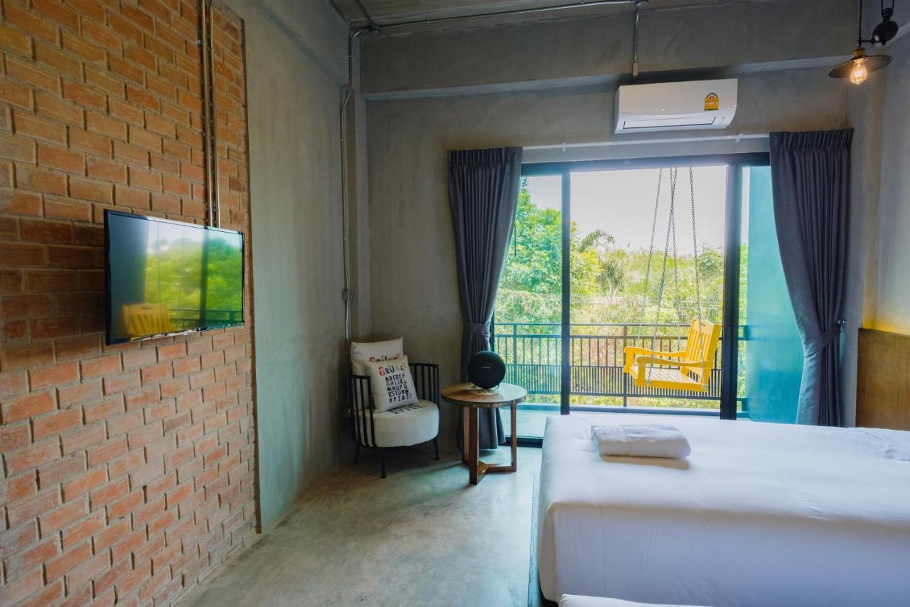 Mosstel Hotel Phitsanulok Bagian luar foto